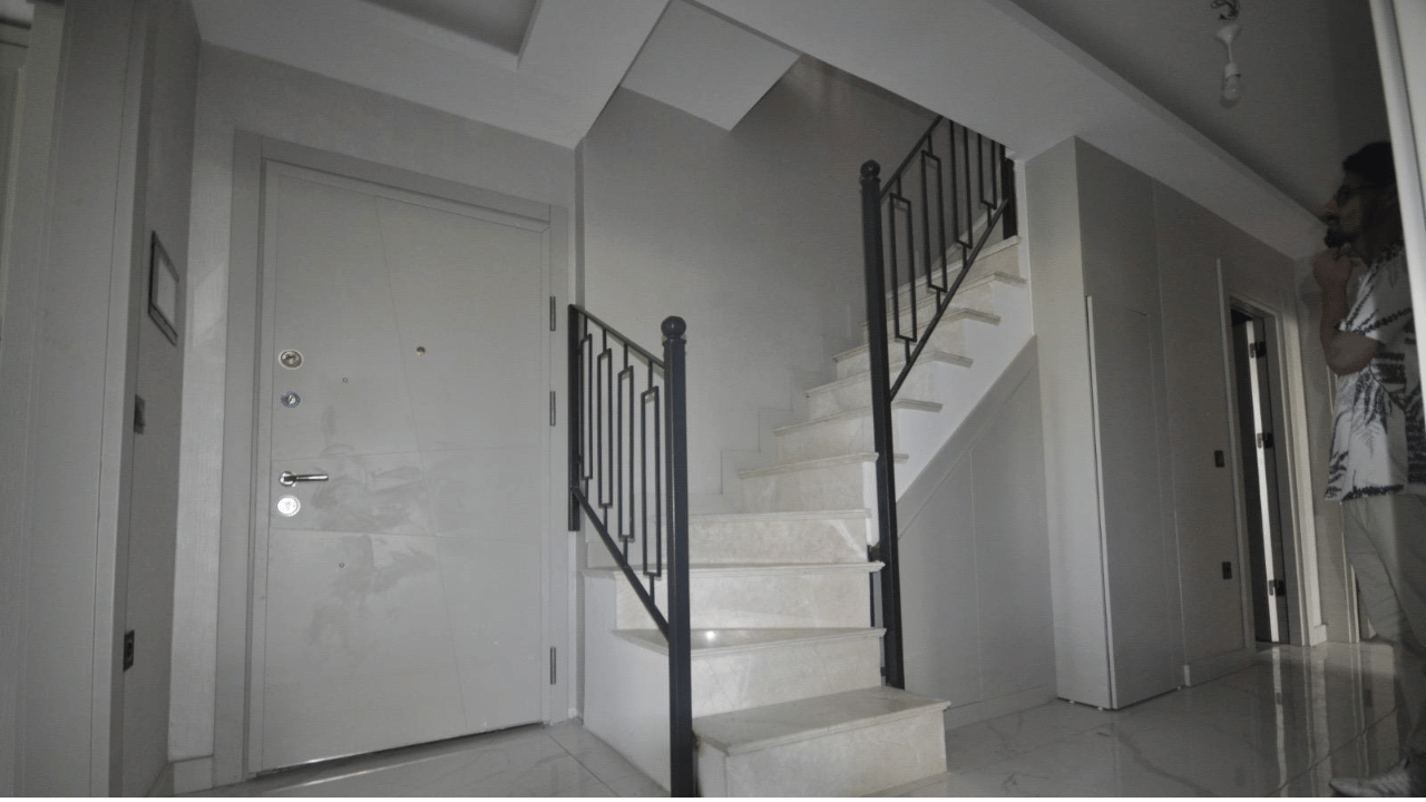 Mabeyn Sahil Apartment for Sale 5+2