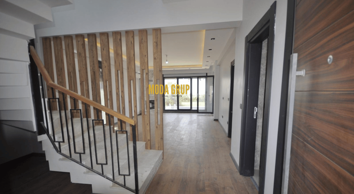 Luxury 4+1 Detached Pool Villa for Sale in Silivri Ortaköy, Istanbul