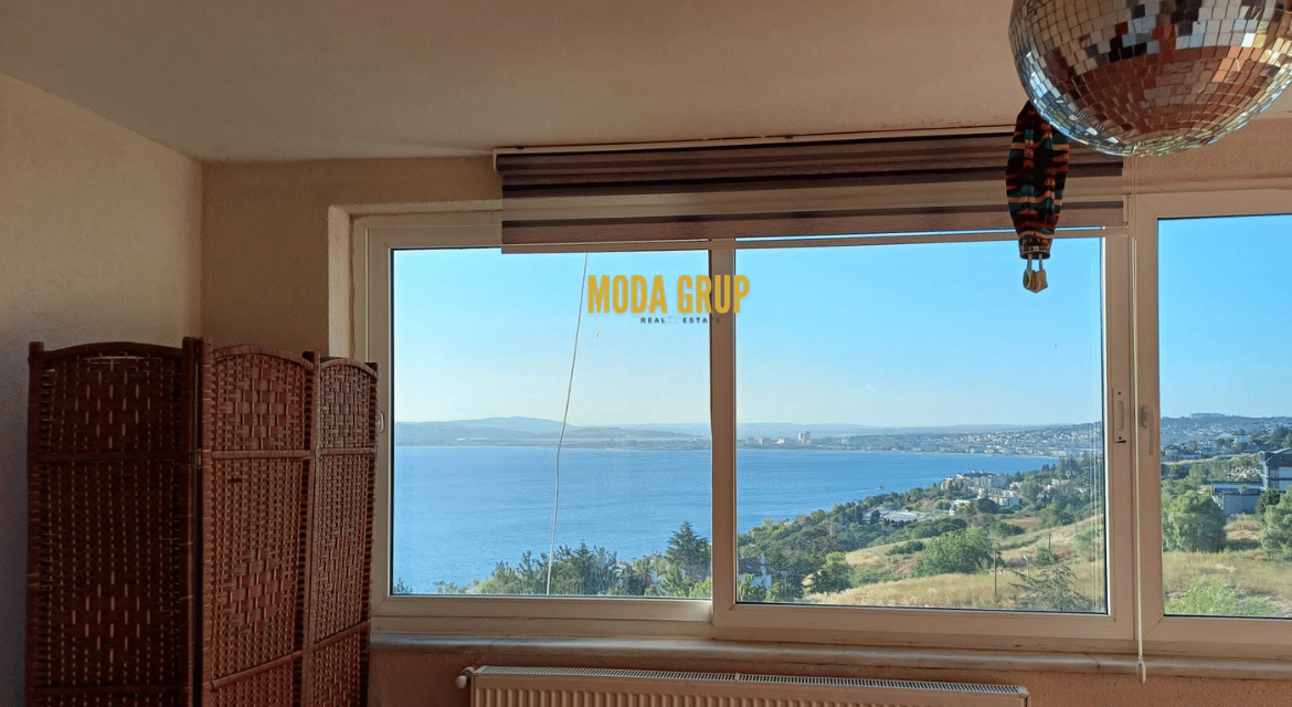 Gürpınar Beylikdüzü | Spacious 5+2 Detached Villa for Sale in Istanbul