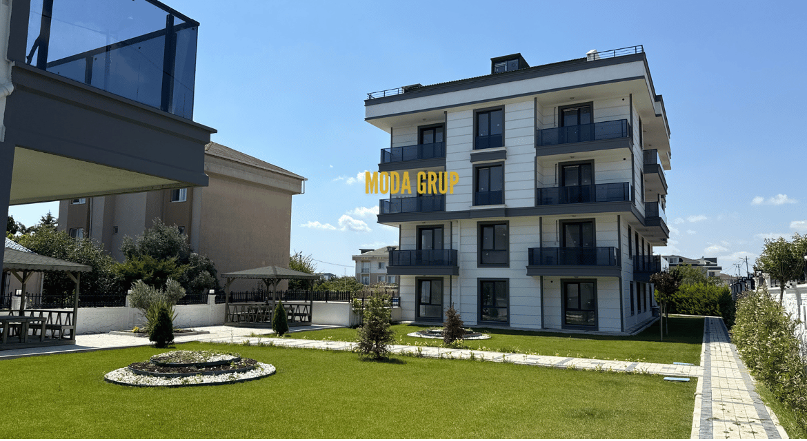Atak Sitesi Büyükçekmece 4+1 Duplex